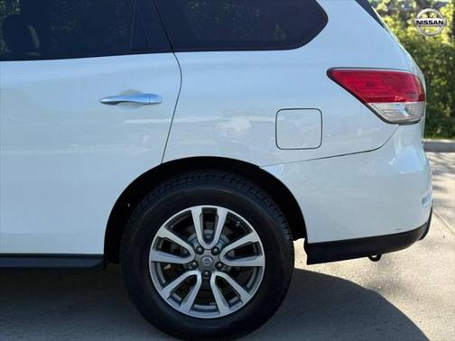 2014 Nissan Pathfinder SV