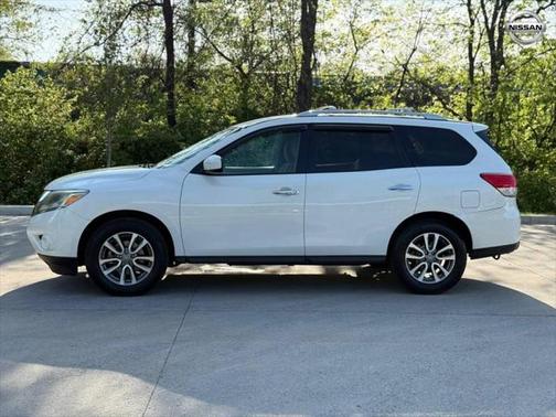 2014 Nissan Pathfinder SV