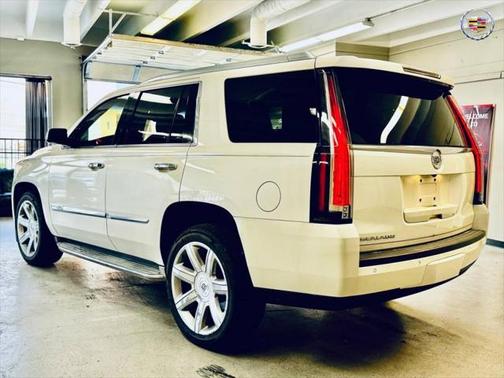 2015 Cadillac Escalade Luxury