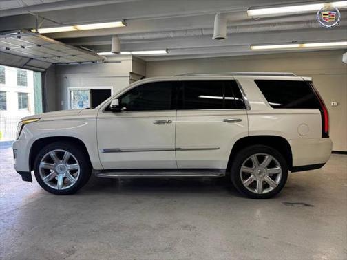 2015 Cadillac Escalade Luxury