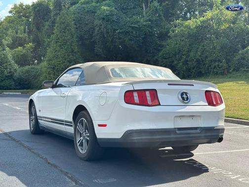 2010 Ford Mustang Base