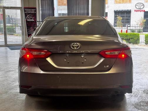 2018 Toyota Camry LE