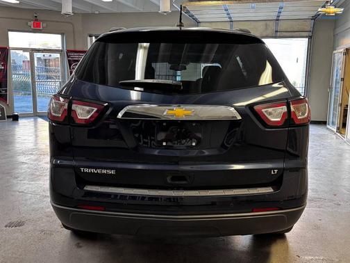 2017 Chevrolet Traverse 2LT