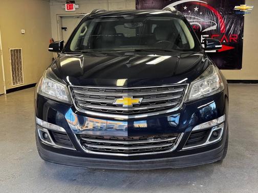2017 Chevrolet Traverse 2LT