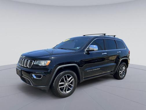 Diamond Black Crystal Pearlcoat 2017 Jeep Grand Cherokee Limited