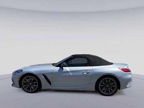 Glacier Silver Metallic 2021 BMW Z4 M40i