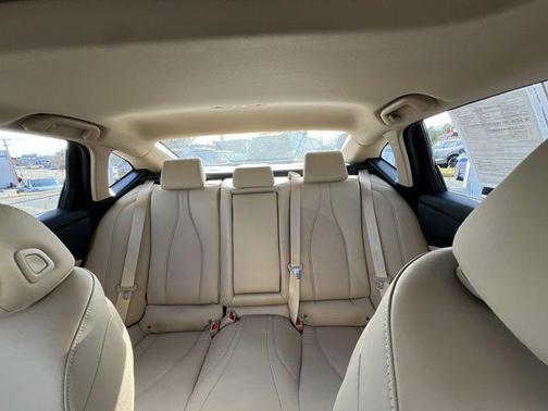 2023 Acura TLX Technology