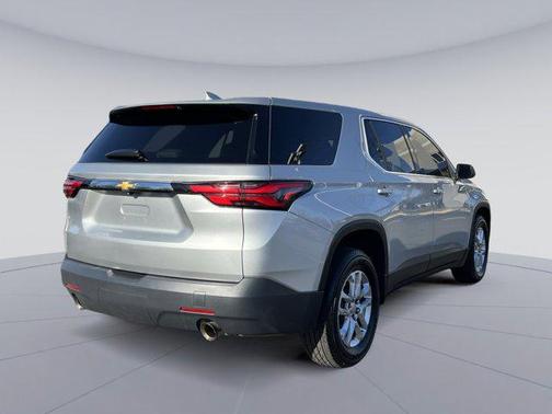 2022 Chevrolet Traverse LS