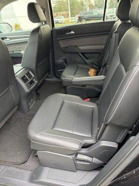 2022 Volkswagen Atlas 2.0T SE w/Technology