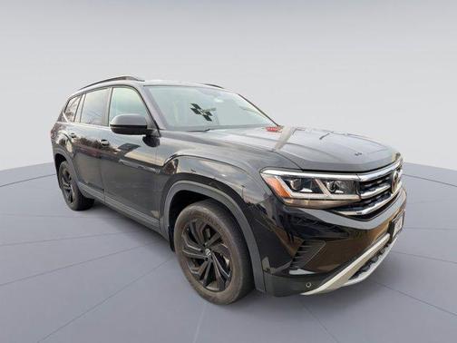 2022 Volkswagen Atlas 2.0T SE w/Technology