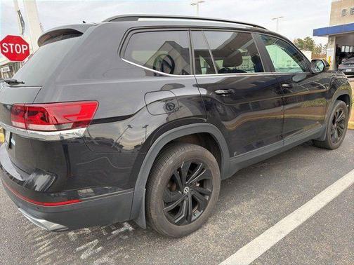 2022 Volkswagen Atlas 2.0T SE w/Technology