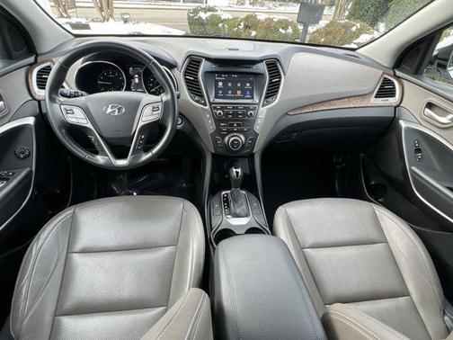 2017 Hyundai SANTA FE Limited