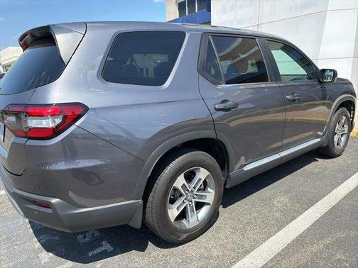 Modern Steel Metallic 2023 Honda Pilot 2WD EX-L 8 Passenger