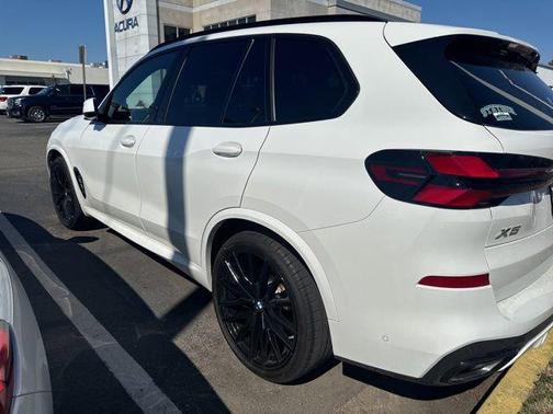 2025 BMW X5 xDrive40i