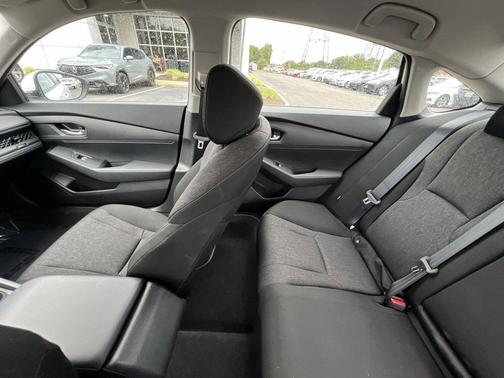 Platinum White Pearl 2023 Honda Accord LX 1.5T