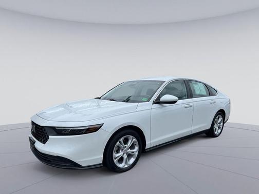 Platinum White Pearl 2023 Honda Accord LX 1.5T