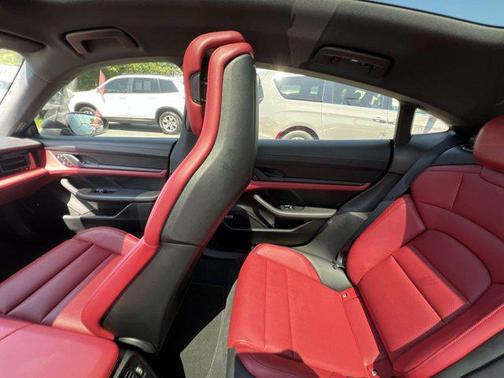 2022 Porsche Taycan Base