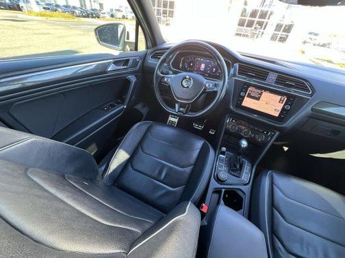 2020 Volkswagen Tiguan 2.0T SEL R-Line 4MOTION