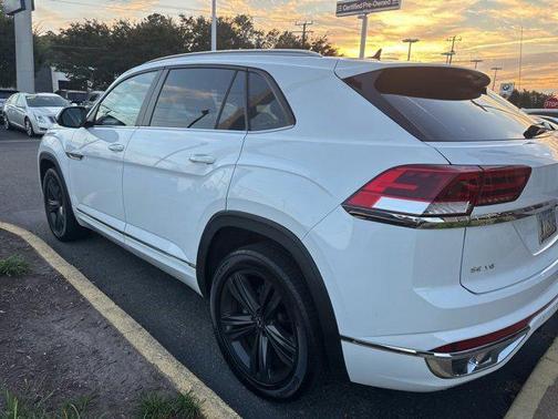 2020 Volkswagen Atlas Cross Sport 3.6L V6 SE w/Technology R-Line