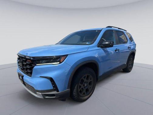 Diffused Sky Pearl 2025 Honda Pilot TrailSport