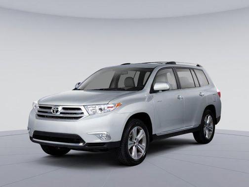 2013 Toyota Highlander SE