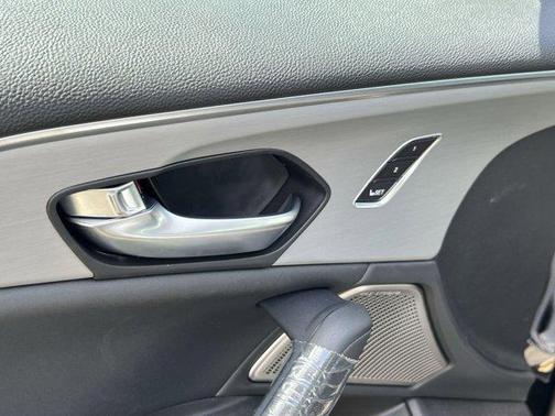 2025 Acura TLX Technology