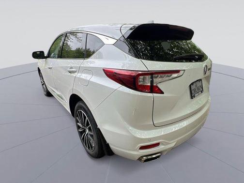 2025 Acura RDX Advance Package