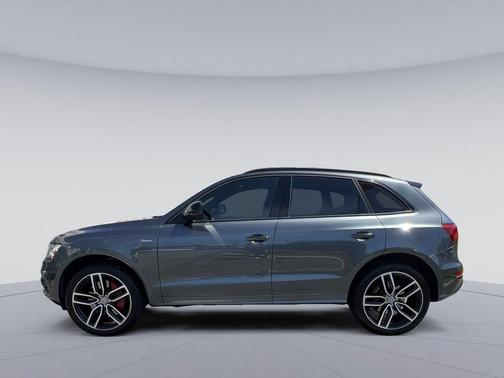 Daytona Gray Pearl Effect 2017 Audi SQ5 3.0T Premium Plus