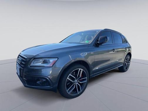 Daytona Gray Pearl Effect 2017 Audi SQ5 3.0T Premium Plus