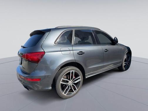 Daytona Gray Pearl Effect 2017 Audi SQ5 3.0T Premium Plus