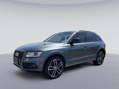 Daytona Gray Pearl Effect 2017 Audi SQ5 3.0T Premium Plus