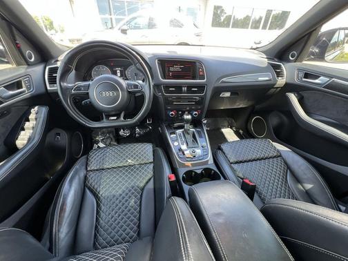 Daytona Gray Pearl Effect 2017 Audi SQ5 3.0T Premium Plus