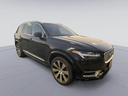2022 Volvo XC90 T6 Inscription