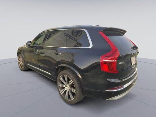 2022 Volvo XC90 T6 Inscription