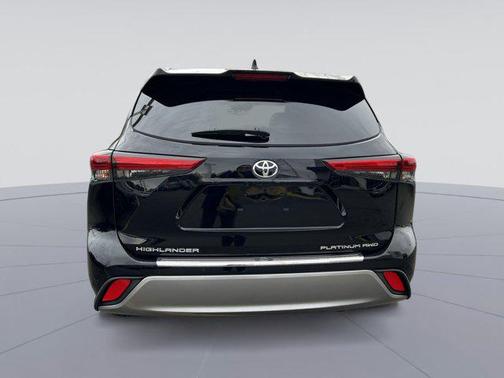 2023 Toyota Highlander Platinum