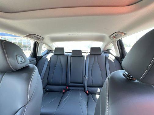 Liquid Carbon Metallic 2025 Acura TLX Technology