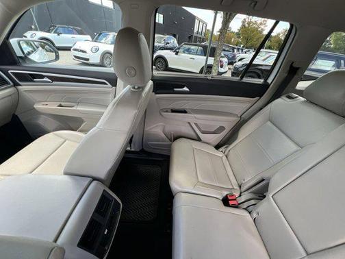 2021 Volkswagen Atlas 3.6L SE w/Technology