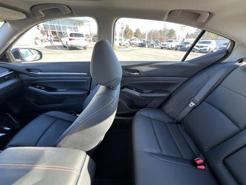 2024 Nissan Altima SR FWD