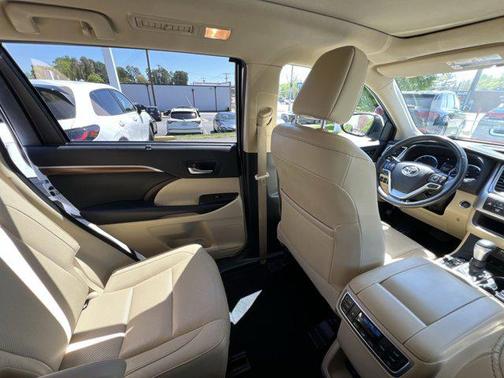Blizzard Pearl 2019 Toyota Highlander Limited Platinum
