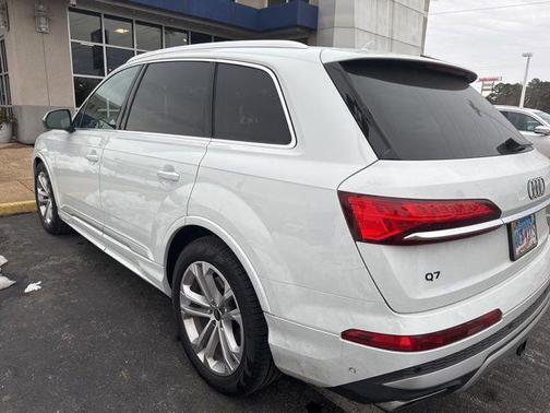 2026 Audi Q7 55 Premium Plus