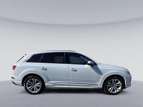 2026 Audi Q7 55 Premium Plus