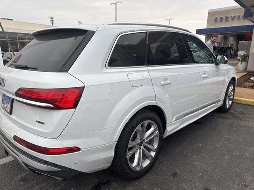 2026 Audi Q7 55 Premium Plus