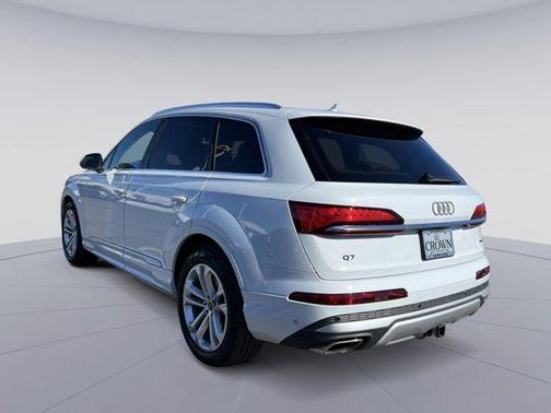 2026 Audi Q7 55 Premium Plus