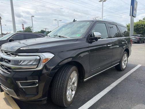 AGATE BLACK METALLIC 2023 Ford Expedition Platinum