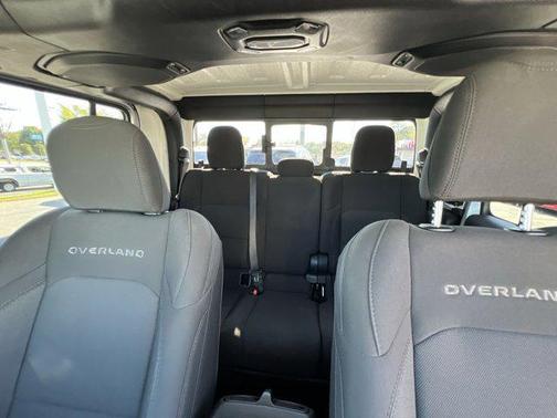2023 Jeep Gladiator Overland