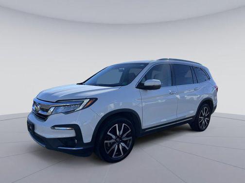 2019 Honda Pilot Touring 8-Passenger