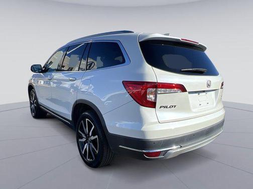 2019 Honda Pilot Touring 8-Passenger