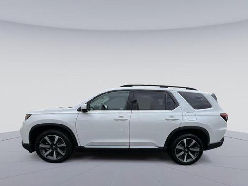 2023 Honda Pilot Touring 8-Passenger
