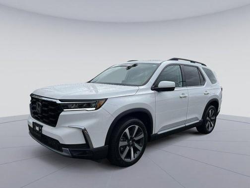 2023 Honda Pilot Touring 8-Passenger