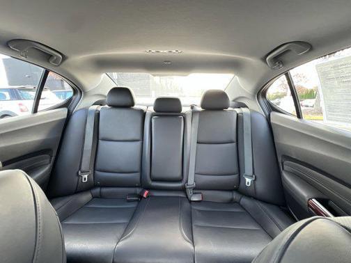 2017 Acura TLX w/Technology Package